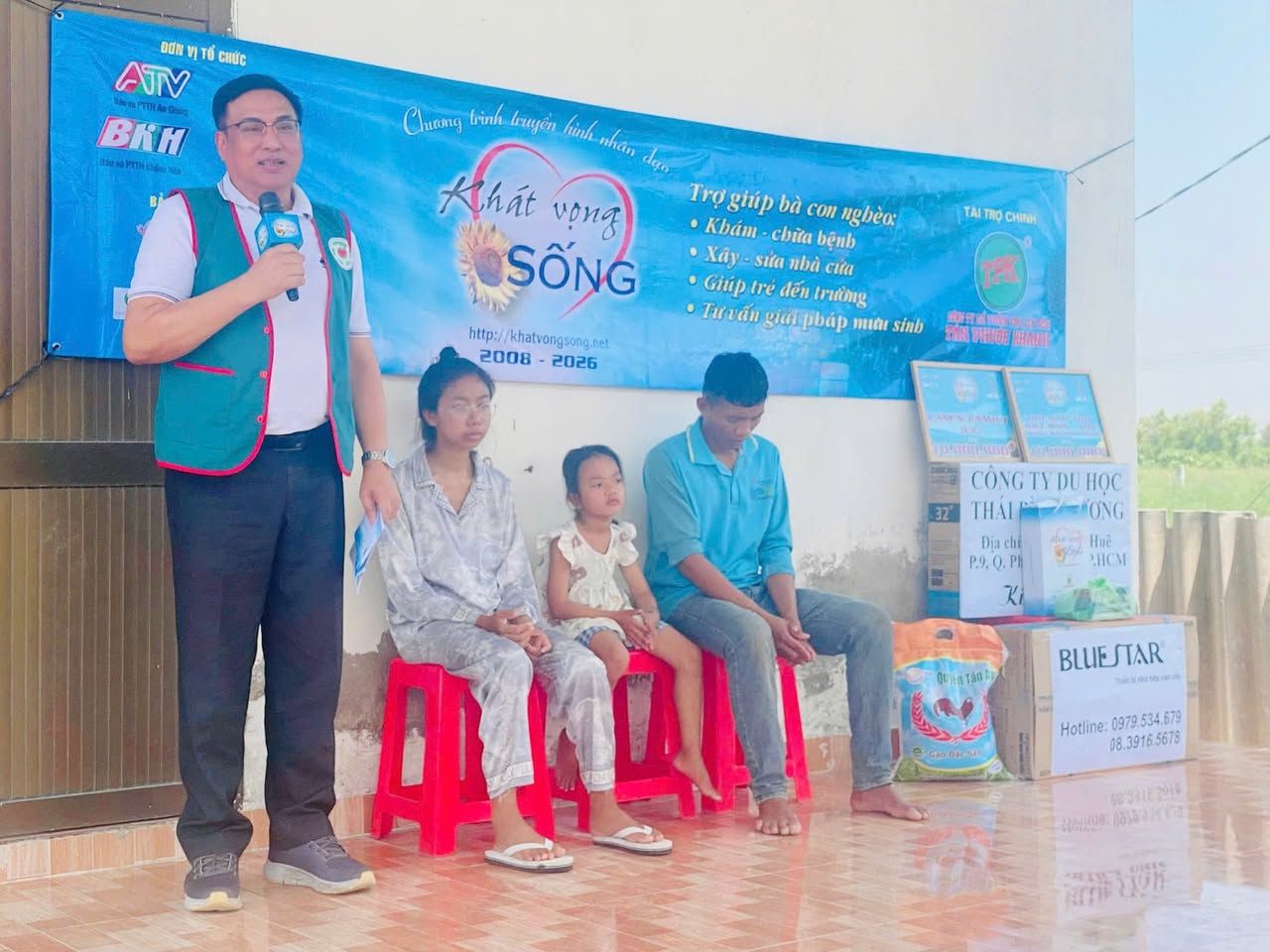 Đồng hành chương trình “Khát vọng sống” cùng gia đình bệnh nhân nghèo ở xã Phước Dinh – ảnh 1